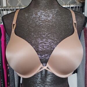 VICTORIA SECRET BOMBSHELL PLUNGE BRA 38C